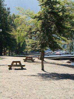 Cabins And Campground At Cultus Lake Park Hotel Chilliwack Exterior photo